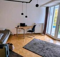 Möbliertes Appartement mit Balkon in Nymphenburg, Zwischenmiete - München Maxvorstadt