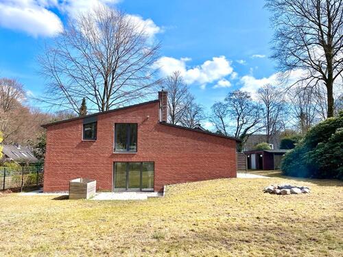 Foto - Waldidylle im Architektenstil * Haus in Sackgasse