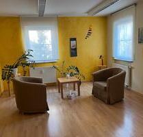 Vermiete BüroPraxis - 410,00&nbsp;EUR Kaltmiete, ca.&nbsp; 35,00&nbsp;m&sup2; in Vaihingen an der Enz (PLZ: 71665)