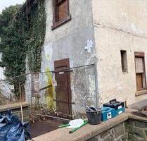 Haus im Dornröschenschlaf. - 80,00&nbsp;EUR Kaltmiete, ca.&nbsp; 110,00&nbsp;m&sup2; in Altena (PLZ: 58762)