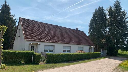 Foto - Vierseiten-Bauernhof in idyllischer Ortsrandlage