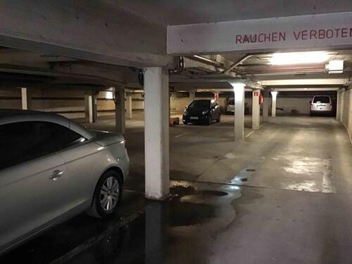 Foto - Tiefgaragenstellplatz ab sofort frei!