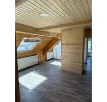 Helle Dachgeschosswohnung – 60 m², 3 Zimmer - Reiskirchen