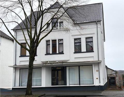 Foto - Mehrfamilienhaus - 650.000,00&nbsp;EUR Kaufpreis, ca.&nbsp; 300,00&nbsp;m&sup2;
