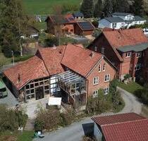 Biowohnhaus + Teichgrundstück - 550.000,00&nbsp;EUR Kaufpreis, ca.&nbsp; 370,00&nbsp;m&sup2; in Bad Münder am Deister (PLZ: 31848)