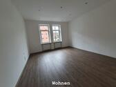 Foto - Neu renovierte, großzügige 2½-Zimmer-Wohnung in zentraler Lage