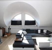 Niedliche 2 Zi- Dachgeschosswohnung mit Dusche und Keller im Lindenplatz, Hermsdorf - Wolmirstedt