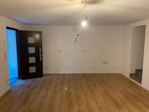 Foto - Wohnung 1 ZKB ab 01.04.26 , Souterrain 480€ + Nk