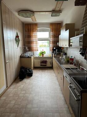 Foto - 4 Zimmer-Etagen-Wohnung mit Küchenmöbel!