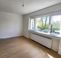 Erdgeschoss - Barrierearm - Erstbezug nach Sanierung - helle 2-Zi WHG 54m² KDB - Solingen Wald