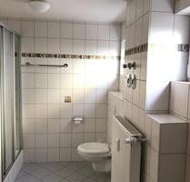 Gießen-Wieseck, 3 Zimmer Wohnung mit Balkon & EBK