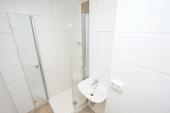 Foto - Balkon Modernes Bad Aufzug - 254,00&nbsp;EUR Kaltmiete, ca.&nbsp; 46,10&nbsp;m&sup2;