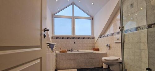 Foto - Dachgeschoßwohnung in München zum Kaufen