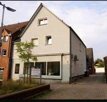 Frisch renovierte 2-Zimmer-Dachgeschosswohnung mit Balkon - Hamm Herringen