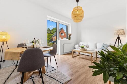 Foto - Sofort bezugsfertig! Erstbezug nach Sanierung – 2-Zimmer mit Terrasse und separater Küche in Norden!