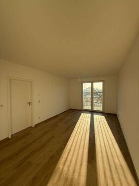 Foto - Neuwertige 2-Zimmer-Wohnung mit moderner Ausstattung – zentrale Lage in Griesheim ab 01.11 verfügbar