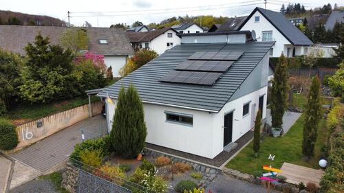 Foto - Gepflegtes Einfamilienhaus mit Einliegerwohnung in Nörtershausen