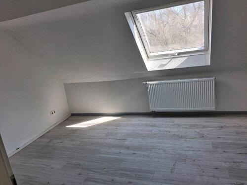 Foto - 3 Zimmer Dachgeschoßwohnung zur Miete in Saarlouis