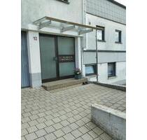 3- Zimmer Dachgeschosswohnung - 600,00&nbsp;EUR Kaltmiete, ca.&nbsp; 58,00&nbsp;m&sup2; in Lenningen (PLZ: 73252)