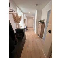 Provisionsfreie 3-Zi.-Wohnung mit 2 Balkonen, EBK und Garage - Pforzheim