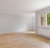 Rundum-Sorglos-Paket auf 53 m²: 2-Zi.-Whg. mit Einbauküche, Balkon und Parkplatz - Berlin Spandau