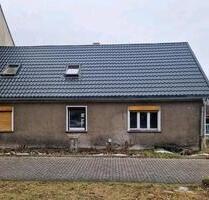 kleines schnuckliges Häuschen - 25.000,00&nbsp;EUR Kaufpreis, ca.&nbsp; 85,00&nbsp;m&sup2; in Lauchhammer (PLZ: 01979)