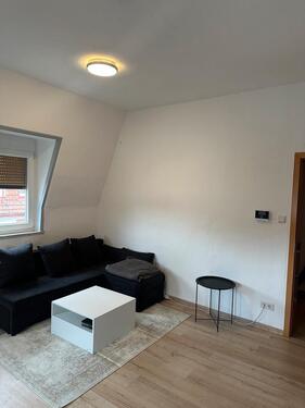 Foto - 2 Zimmer Dachgeschoßwohnung zur Miete in Frankfurt am Main