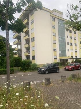 Foto - 3,5-Zimmer-Wohnung, komplett neu renoviert, zu vermieten