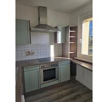 Perfekte 3 -Raumwohnung mit Dusche + Balkon + Einbauküche! - Schöneck/Vogtland