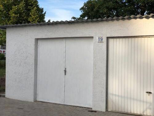 Foto - Zwei nebeneinander liegende Garagen zu vermieten