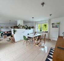 4-Zimmer EG-Wohnung mit Terrasse + Garten + Doppelgarage + Wallbo - Gerbrunn