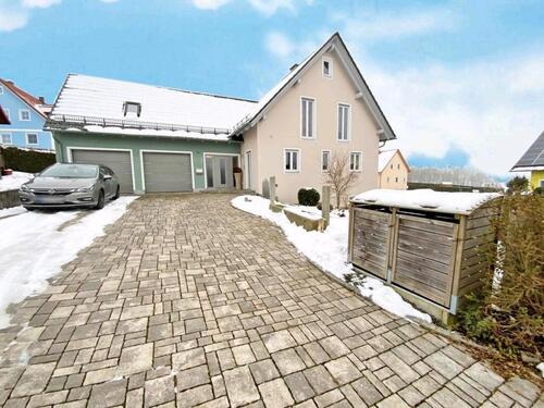 Foto - 7 Zimmer Einfamilienhaus zum Kaufen in Teunz