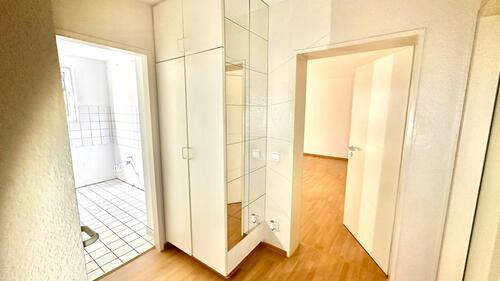 Foto - Moderne 2-Zimmer-Wohnung mit Terrasse und Blick ins Grüne