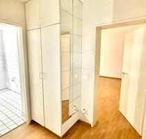 Moderne 2-Zimmer-Wohnung mit Terrasse und Blick ins Grüne - Düsseldorf Stadtbezirk 2