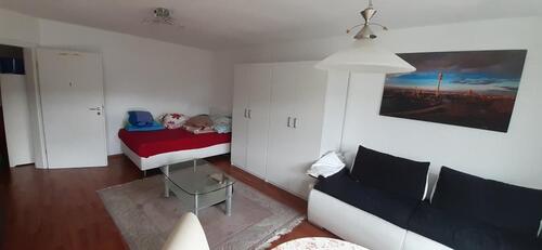 Foto - Voll möbliertes 1 Zimmer 33qm & Balkon in 4er WG - Ab 1.1.