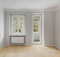 Wohnkomfort mit Loggia & Balkon: Moderne 3-Zi.-Whg. nahe S-Bhf Schöneweide - Berlin Tempelhof-Schöneberg