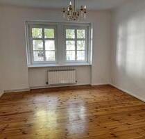 Renovierte Altbauwohnung mit Südwest-Balkon am Alarichplatz - Berlin Tempelhof-Schöneberg