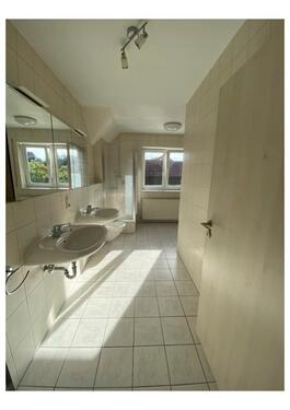 Foto - 3 Zimmer DG Wohnung - 750,00 EUR Kaltmiete,