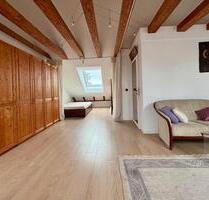 Zimmer in Untermiete - 650,00 EUR Kaltmiete, ca.  35,00 m² in Gilching (PLZ: 82205)