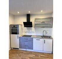 2 Zimmer -Küche -Bad - kleine Terrasse -Stellplatz - Gernsbach