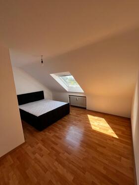 Foto - 3 Zimmer Dachgeschoßwohnung zur Miete in Wuppertal