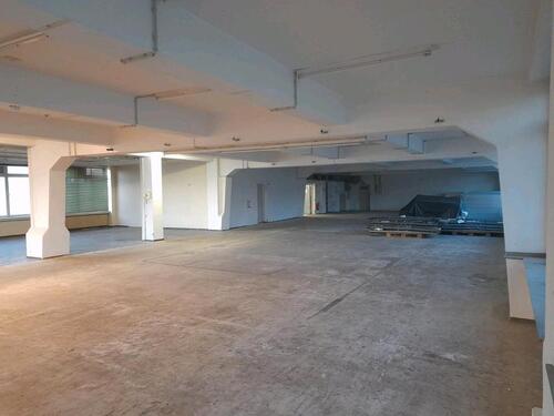 Foto - Lagerflächen zwischen 80m2 - 1500m2