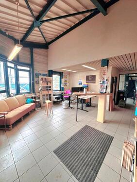 Foto - Geräumiges Büro Workspace in Kirchzarten zu vermieten zb Startup