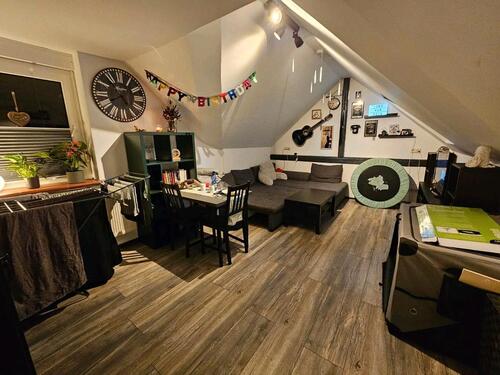 Foto - Dachgeschosswohnung - 600,00&nbsp;EUR Kaltmiete, ca.&nbsp; 65,00&nbsp;m&sup2;