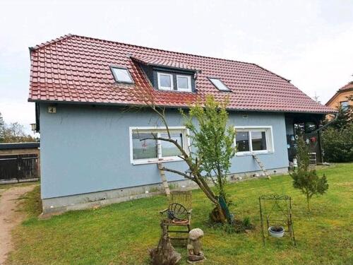 Foto - Charmantes Einfamilienhaus mit großem Garten und viel Potenzial