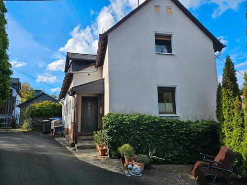 Foto - großzügiges Einfamilienhaus in idyllischer Lage