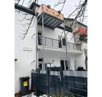 Voll sanierte 4,5-Zi.-EG-Wohnung mit eigenem Garten und Terrasse - Bochum Bochum-Südwest