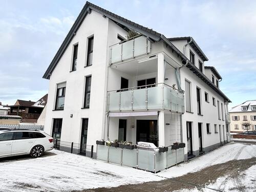 Foto - Neuwertige 4-Zimmerwohnung mit Balkon im Erdgeschoss