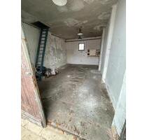 Abgeschlossene Garage mit Grube, Standort HolzenIth - Eschershausen