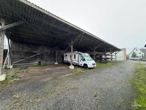 Foto - Stellplatz, Überdacht und eingezäunt !!!